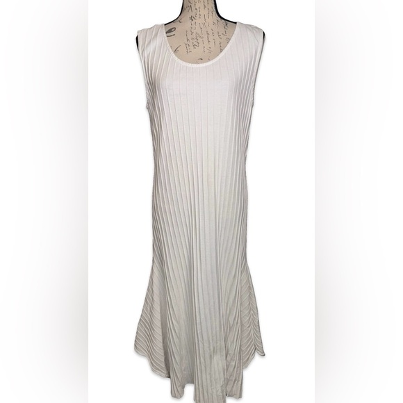 Fenini Dress - Picture 6 of 8